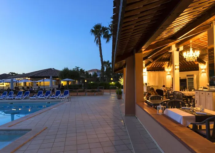 T2 - 200 M From The Sea *