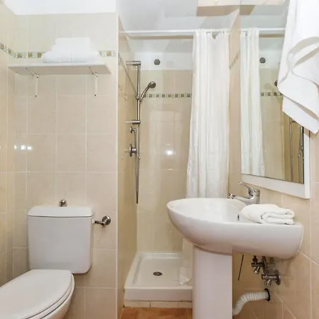 Apartment T2 - 200 M From The Sea