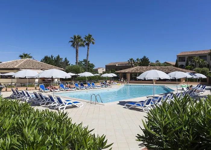 T2 - 200 M From The Sea *