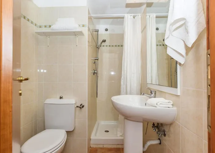 Apartment T2 - 200 M From The Sea